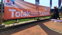 Berdasarkan catatan detikcom, Presiden Konfederasi Serikat Pekerja Indonesia (KSPI) Said Iqbal, mengatakan bahwa Massa buruh akan menggelar unjuk rasa di Istana Negara, Jakarta, hari ini. Unjuk rasa itu terkait penolakan terhadap tabungan perumahan rakyat (Tapera).
