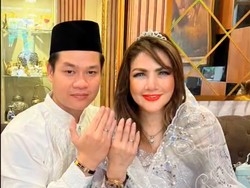 7 Foto Pernikahan Barbie Kumalasari Dengan Eks Suami, Akad Digelar Sederhana