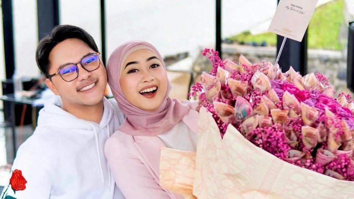 Danang DA dan sang istri Hemas Nura