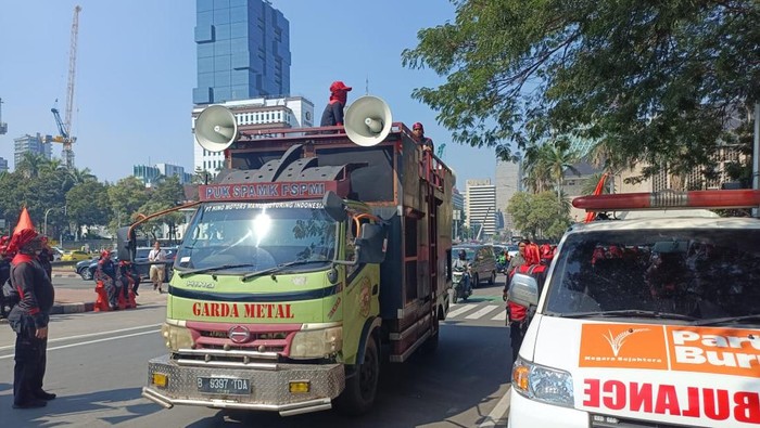 Demo Buruh Tolak Iuran Tapera