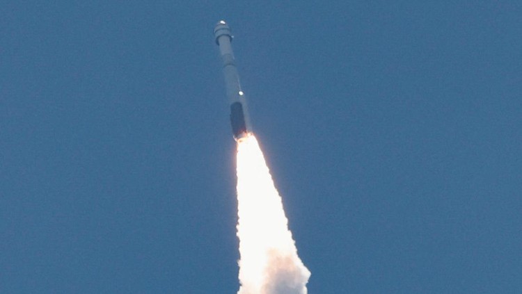 A United Launch Alliance Atlas V rocket carrying two astronauts aboard Boeings Starliner-1 Crew Flight Test (CFT), is launched on a mission to the International Space Station, in Cape Canaveral, Florida, U.S., June 5, 2024. REUTERS/Joe Skipper