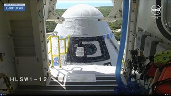 Kapsul Boeing Starliner ditampilkan di Space Launch Complex 41 di Cape Canaveral, Florida. NASA via AP Photo