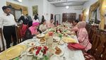 Ini Momen Kuliner Dewi Perssik yang Viral Gegara Gudang Garam Jaya
