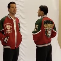 Begini penapilan Tom Haye dan Nathan Noel saat dipotret bak model untuk mempromosikan jaket tersebut. (Foto: Instagram/@timnas.indonesia)