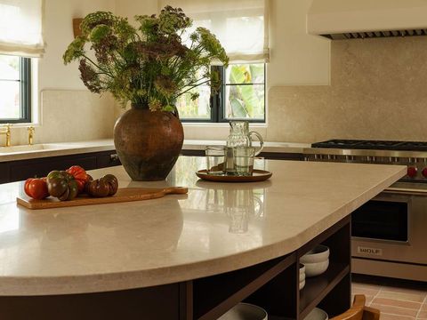 Inspirasi kitchen island/Ori Harpaz via Elle Decor Inspirasi kitchen island.