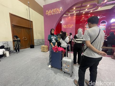 Jakarta X Beauty 2024 Diserbu Jastiper Jakarta X Beauty 2024 Diserbu Jastiper