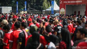 Jelang Indonesia Vs Irak, Suporter Timnas Merahkan SUGBK