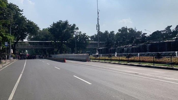 Jl Medan Merdeka Barat Arah Istana Ditutup Jelang Demo Buruh Tolak Tapera