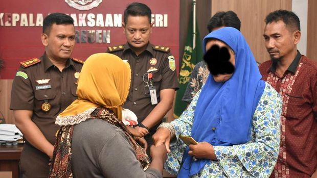 Kajari Bireuen melaksanakan RJ jukir-pengemis