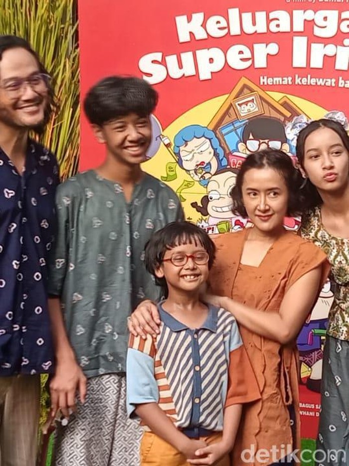 Keluarga Super Irit Keluarga Super Irit
