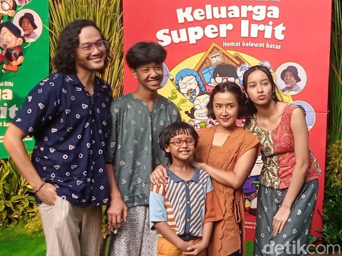 Keluarga Super Irit Keluarga Super Irit