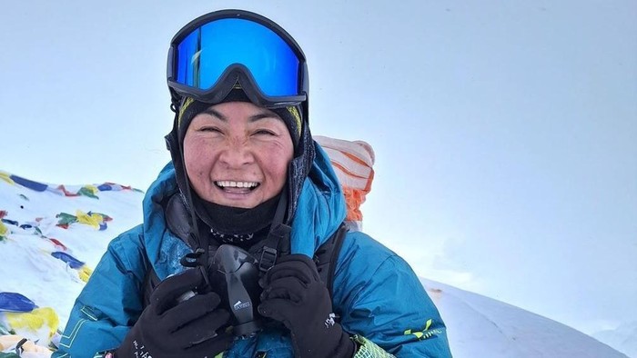 Prestasi Luar Biasa: Perempuan Mendaki Gunung Everest dengan Kecepatan Rekord dalam 14,5 Jam