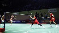 Pada gim kedua, duet Malaysia gantian unggul.