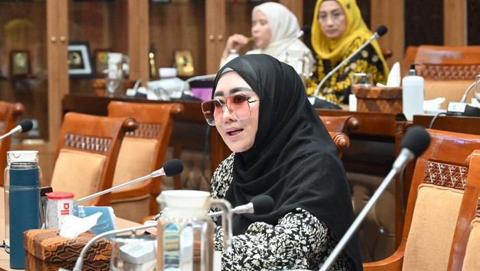 Lisda Hendrajoni