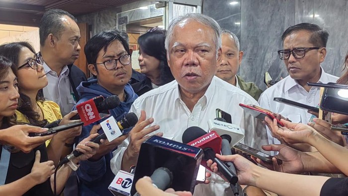 Menteri PUPR Basuki Hadimuljono usai Rapat di DPR, Kamis (6/6/2024).