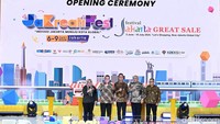 Pj Gubernur DKI Jakarta Heru Budi Hartono secara resmi membuka Festival Jakarta Great Sale (FJGS) dan Jakarta Kreatif Festival (JaKreatiFest), Kamis (6/6/2024).