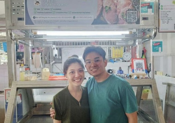 Pasangan Eks Pegawai Bank Ini Pilih Jadi Tukang Daging Babi di Pasar