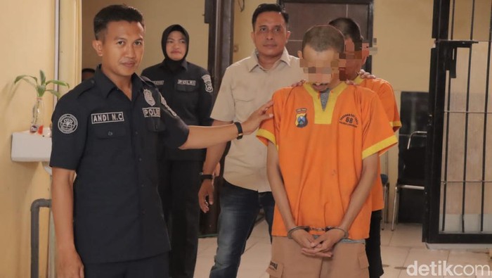 pengedar pil koplo Lamongan