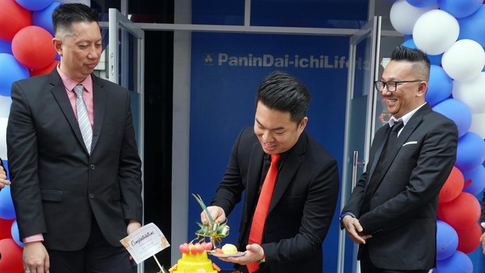 Panin Dai-ichi Life terus berkomitmen untuk memperluas jangkauan layanan dan mendekatkan diri pada masyarakat Medan, Sumatera Utara.

Ini juga menunjukkan bahwa potensi di daerah tersebut sangatlah besar sehingga diperlukan akses yang lebih mudah dijangkau bagi masyarakat di sana.