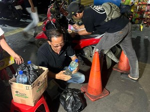 Polisi Razia 4 Toko Kelontong di Bogor, Sita 26 Botol Miras Ilegal