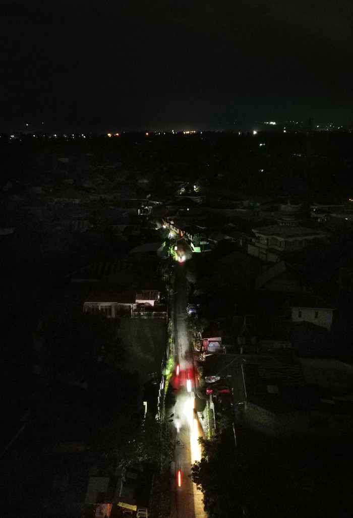 Potret Pemadaman Listrik Bergilir di Sumatera Pemadaman listrik bergilir dilakukan di wilayah Sumatera. Hal ini karena adanya gangguan pada SUTET di Sumatera bagian selatan.