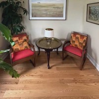 Cut Memey juga melengkapi rumahnya dengan beberapa hiasan tanaman hijau yang membuat rumahnya terlihat semakin asri. Foto: Instagram/@cutmemey