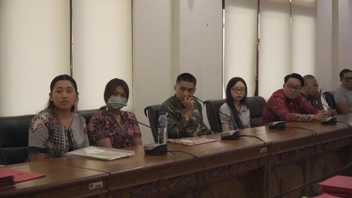 Sebanyak 20 anak blasteran menjalani sidang naturalisasi atau pewarganegaraan di Kantor Wilayah Kementerian Hukum dan HAM (Kanwil Kemenkumham) Bali, Kamis (6/6/2024). (Dok. Kanwil Kemenkumham Bali)