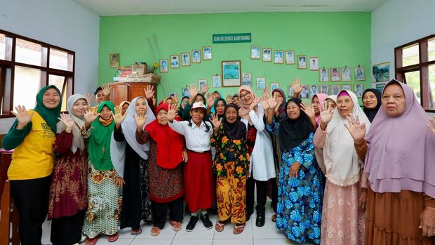 Sekolah lansia Banyuwangi