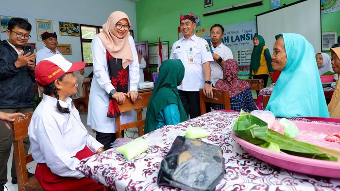 Sekolah lansia Banyuwangi