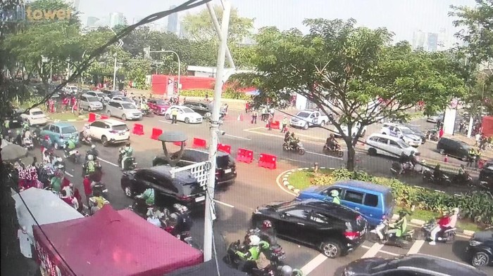 Timnas sepakbola Indonesia akan melawan timnas Irak di Stadion GBK sore ini. Masyarakat diminta menghindari daerah Stadion GBK karena potensi macet. (dok TMC Polda Metro)