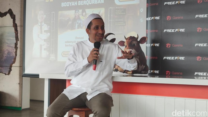 Habib Husein Jafar Al Hadar atau biasa disapa Habib Jafar, punya tips menarik supaya gamer bisa booyah terus ketika main Free Fire. Dirinya menjelaskan, mainnya harus tau waktu supaya mendapatkan kenyamanan dan ketenangan.