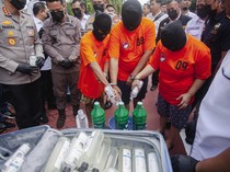 Polisi Ungkap Kasus Pabrik Sabu Cair di Batam