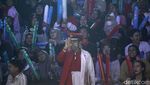 Aksi Penonton Dorong Semangat Atlet Indonesia di Indonesia Open 2024