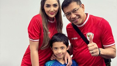 Momen Seru Ashanty Antar Arsya Jadi Pendamping Indonesia Vs Irak