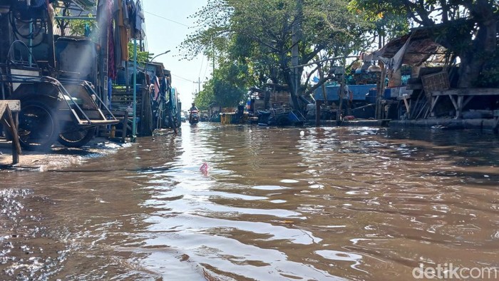 Banjir rob di Pasuruan.
