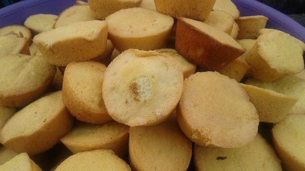 Bolu Mantoi, makanan khas Bima. (Arum Tunjung/budaya-indonesia.org)