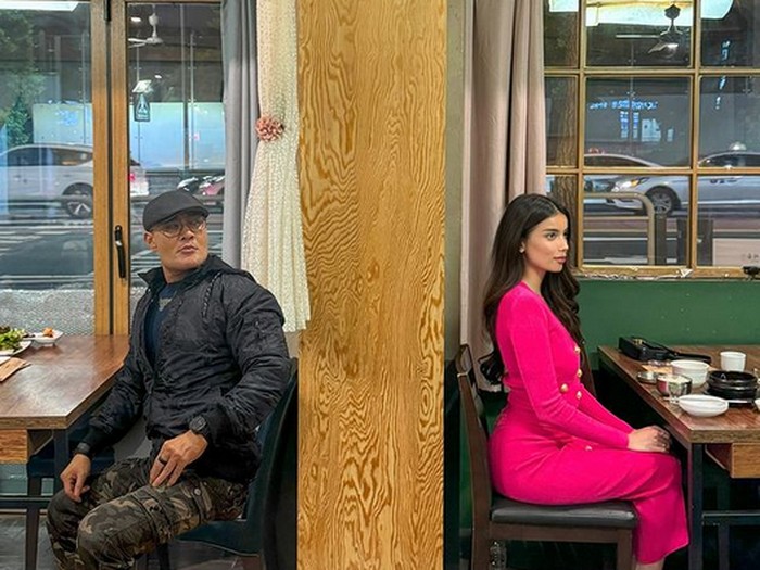 Deddy Corbuzier dan Sabrina Makan Malam Rayakan Ultah Pernikahan Deddy Corbuzier dan Sabrina Makan Malam Rayakan Ultah Pernikahan