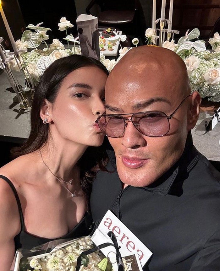 Deddy Corbuzier dan Sabrina Makan Malam Rayakan Ultah Pernikahan Deddy Corbuzier dan Sabrina Makan Malam Rayakan Ultah Pernikahan