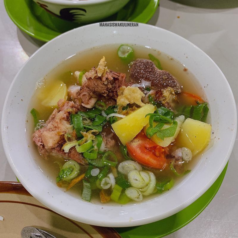 Dijamin Kenyang! Ini 5 Sop Iga Sapi Porsi Barbar Buat Makan Siang