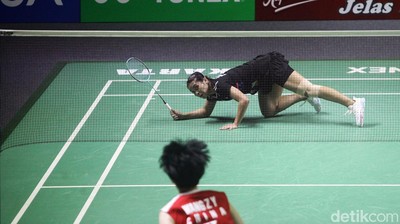 Gregoria Kalah dari Wang Zhi Yi di Perempatfinal Indonesia Open 2024