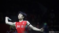 Wang memenangi gim kedua dengan skor 21-18.