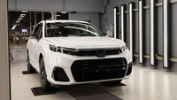 Honda siap menjual CR-V bertenaga hydrogen fuel cell electric (e:FCEV) pertengahan tahun 2024 di Negeri Paman Sam. Menyusul setelahnya, mobil ramah lingkungan ini akan meramaikan pasar otomotif di Negeri Sakura. Foto: Dok. Honda Global