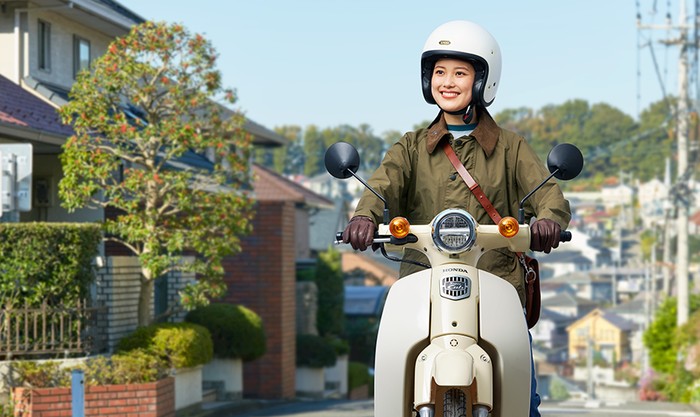 Honda Super Cub 110 model 2024.