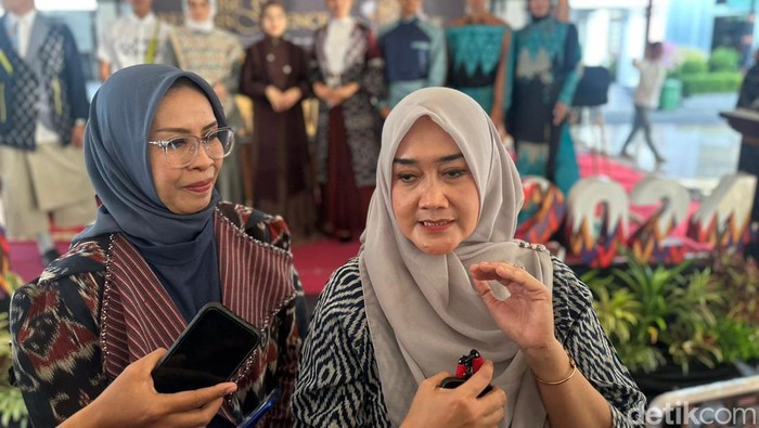 Kadisbudpar Jatim Evy Afianasari