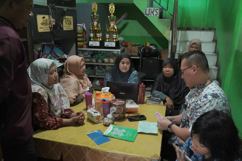 Kenneth dan Siswa SLB Jakarta
