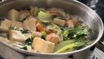 Kesibukan Ummi Pipik Masak Shabu-shabu untuk Anak