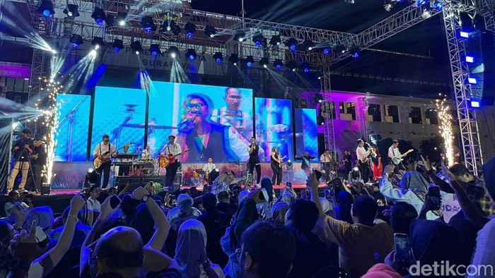 Konser musik puncak Hari Jadi ke-731 Kota Surabaya