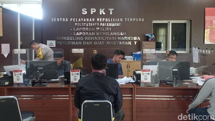Korban membuat laporan ke SPKT Polrestabes Palembang karena motornya dibawa kabur