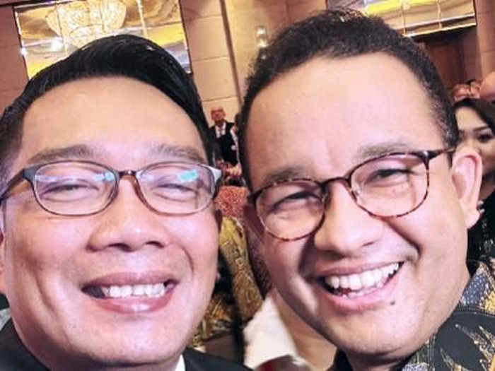 Mantan Gubernur Jawa Barat Ridwan Kamil mengunggah foto selfie bersama mantan Gubernur DKI Jakarta Anies Baswedan