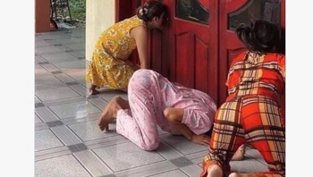 Asian value mengintip tetanggal... Foto: Twitter